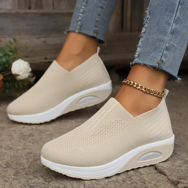Tênis Feminino AirCushion – Conforto e Estilo em Cada Passo