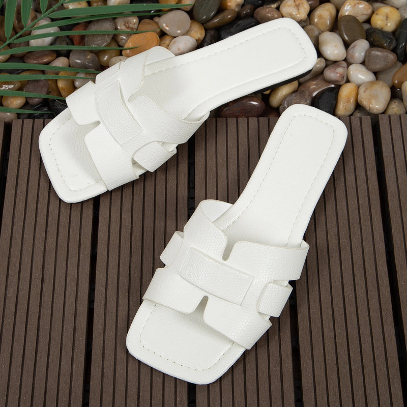Sandália Feminina Flat Premium – Conforto & Estilo